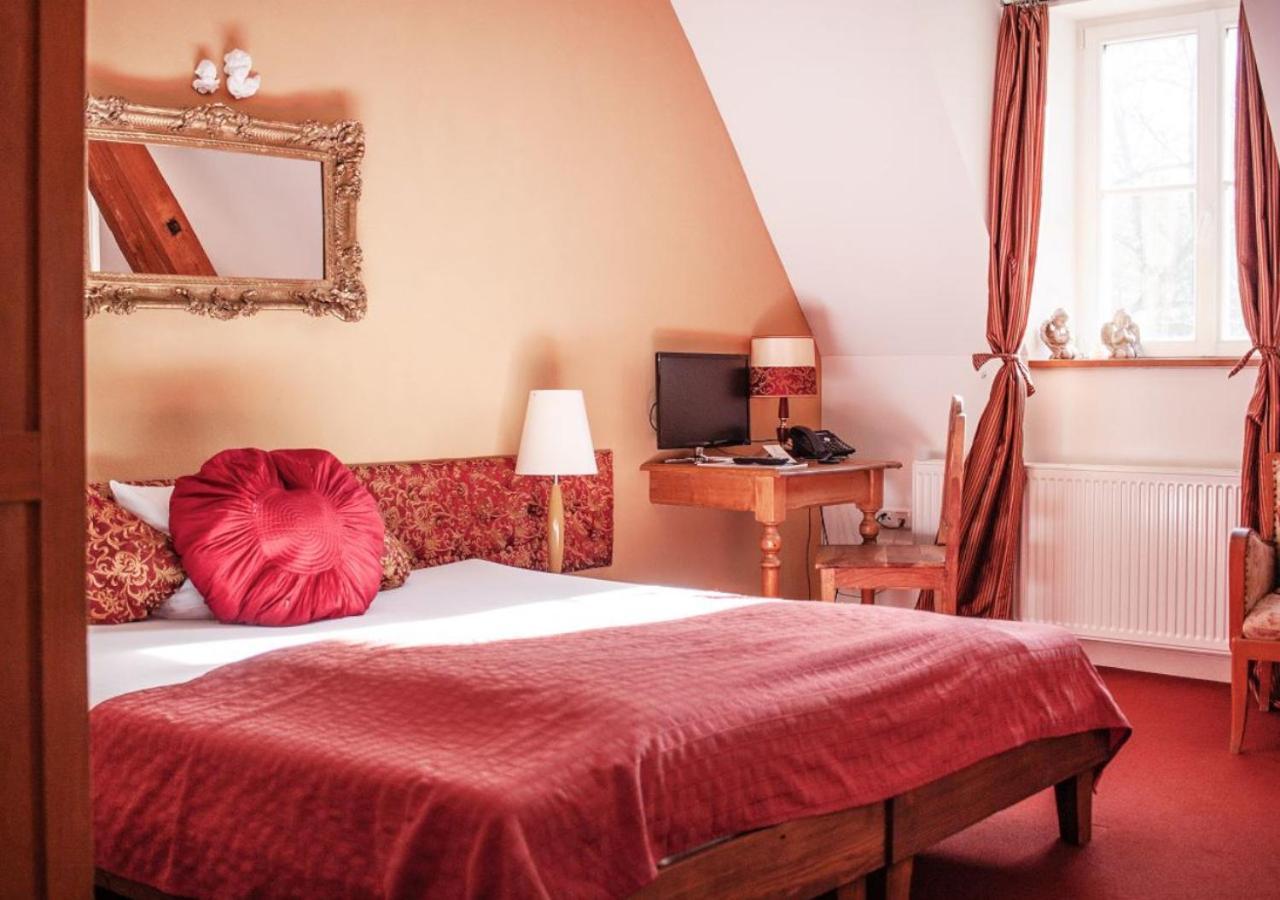 Naturschlosshotel Blumenthal Aichach Habitación foto